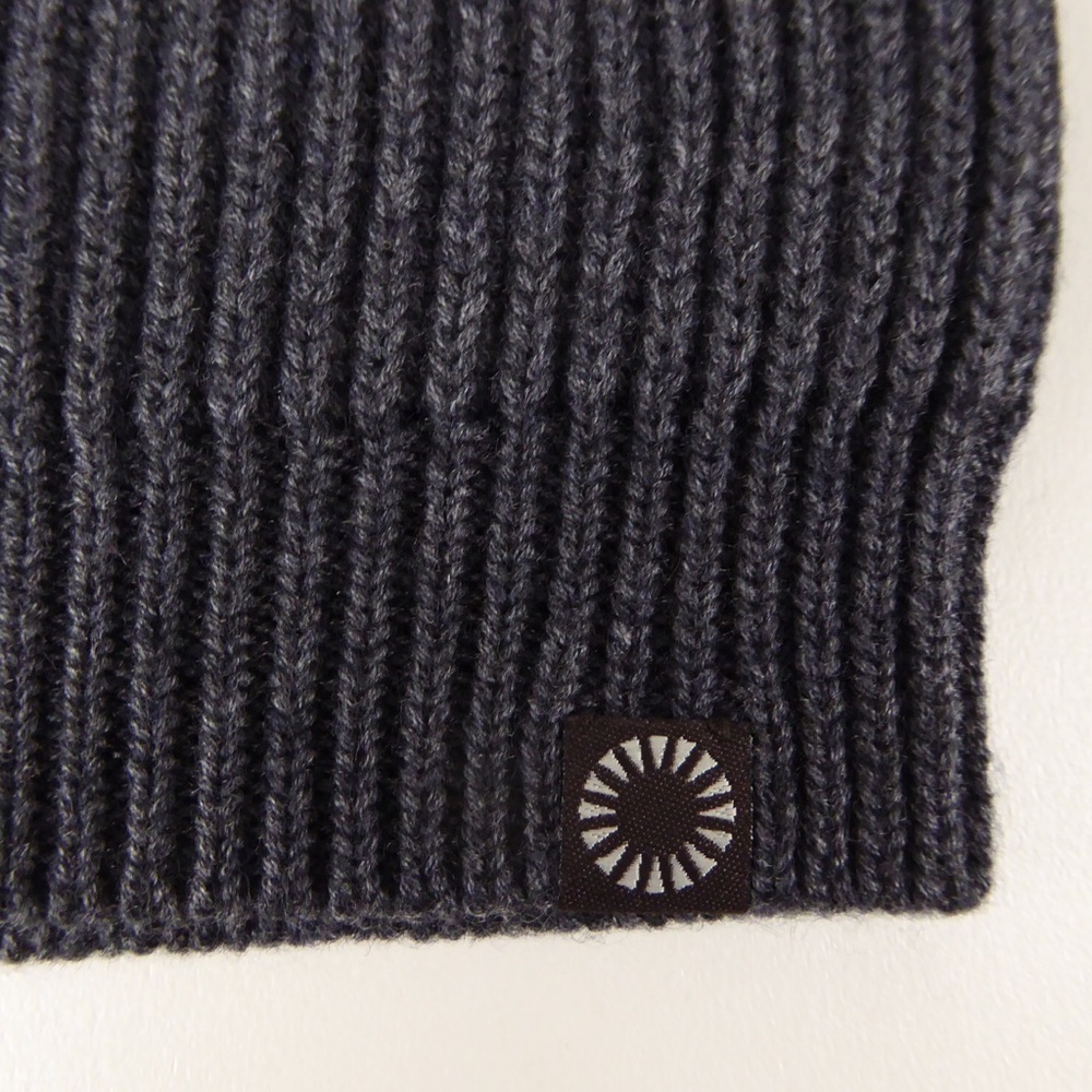 UGG Slouchy Knit Beanie 2 Hat Set Wool Blend NWT - Picture 7 of 8